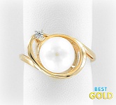 Золотое кольцо с жемчугом и фианитом